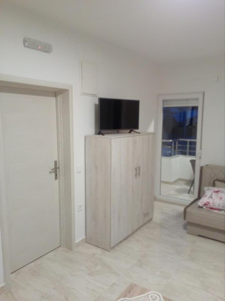 Apartmani M&V Sutomore Exterior photo
